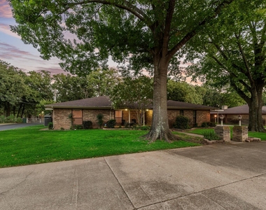 763 Moore Road - Photo Thumbnail 5