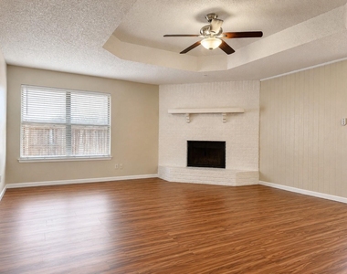 5306 Pampas Court - Photo Thumbnail 2