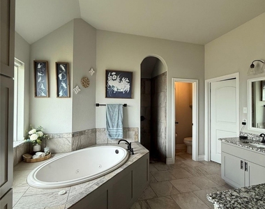 1013 Sky Court - Photo Thumbnail 26