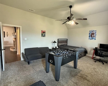 1013 Sky Court - Photo Thumbnail 22