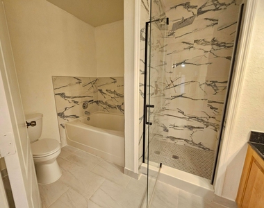 1206 Belmont Place - Photo Thumbnail 14