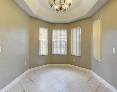 1206 Belmont Place - Photo Thumbnail 9