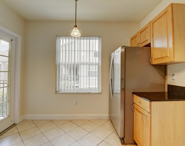1206 Belmont Place - Photo Thumbnail 8
