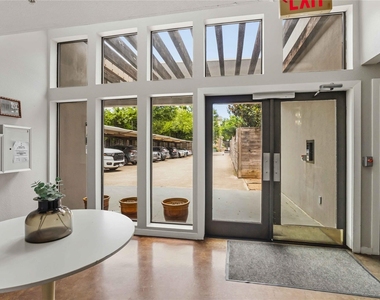 5111 Manett Street - Photo Thumbnail 6