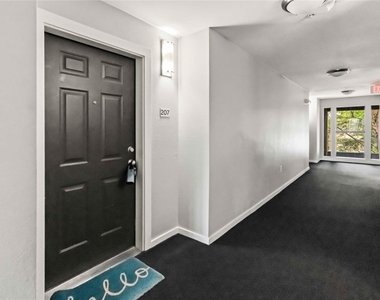 5111 Manett Street - Photo Thumbnail 8