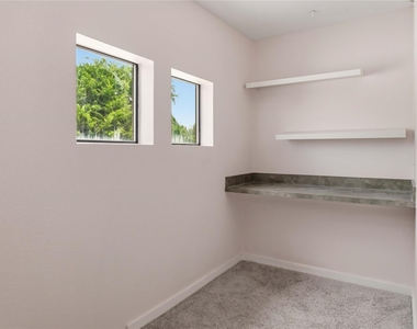 5111 Manett Street - Photo Thumbnail 24