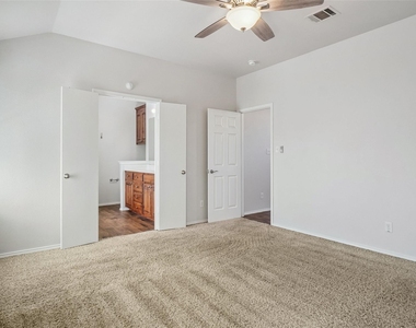 4629 Thistle Creek Court - Photo Thumbnail 12