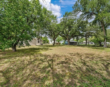 117 N Oak Street - Photo Thumbnail 34
