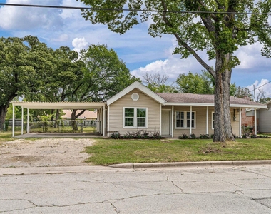 117 N Oak Street - Photo Thumbnail 38