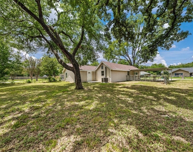 117 N Oak Street - Photo Thumbnail 31