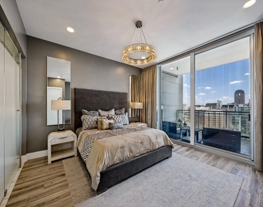 2900 Mckinnon Street - Photo Thumbnail 12