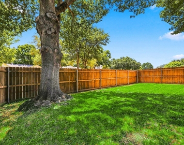 218 Creekside Lane - Photo Thumbnail 25