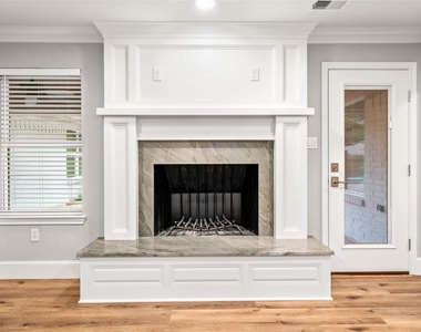 9916 Sandalwood Drive - Photo Thumbnail 5