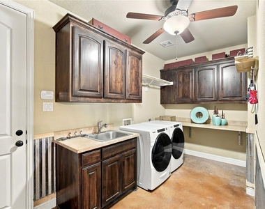 5641 Country South Lane - Photo Thumbnail 38