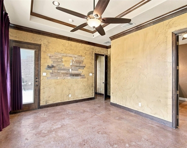 5641 Country South Lane - Photo Thumbnail 28