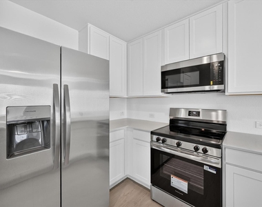 624 W Criner Street - Photo Thumbnail 8