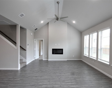 1629 Havenrock Drive - Photo Thumbnail 7