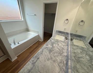 5936 Stirrup Iron Drive - Photo Thumbnail 13