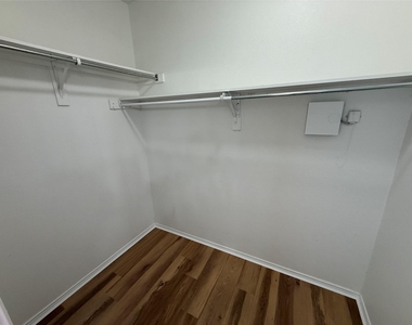 5936 Stirrup Iron Drive - Photo Thumbnail 16