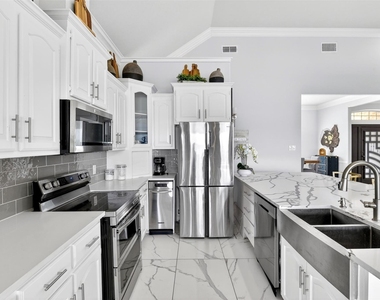 4508 Chavez Court - Photo Thumbnail 10