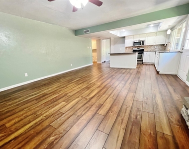3100 Chestnut Road - Photo Thumbnail 5