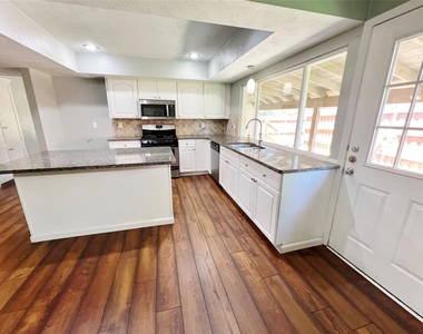 3100 Chestnut Road - Photo Thumbnail 7