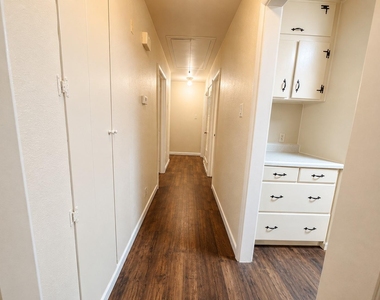 5016 Sabelle Lane - Photo Thumbnail 5