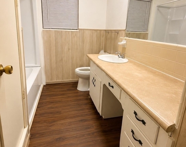 5016 Sabelle Lane - Photo Thumbnail 14