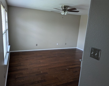 2005 Wildwood Drive - Photo Thumbnail 14