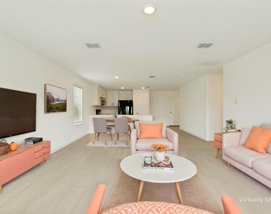 621 Holleman Drive - Photo Thumbnail 4