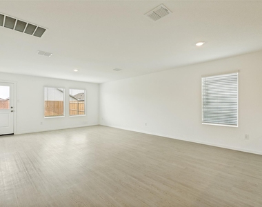 621 Holleman Drive - Photo Thumbnail 19