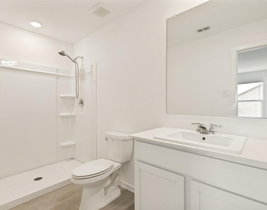 621 Holleman Drive - Photo Thumbnail 23