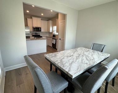 1109 Costa Vista Trail - Photo Thumbnail 5