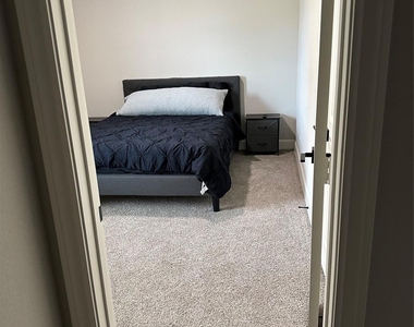 1109 Costa Vista Trail - Photo Thumbnail 13