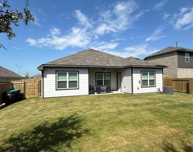 1109 Costa Vista Trail - Photo Thumbnail 19