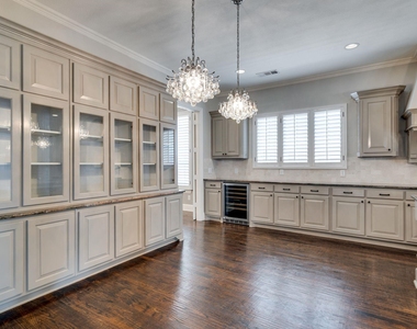 5000 Dickens Lane - Photo Thumbnail 14