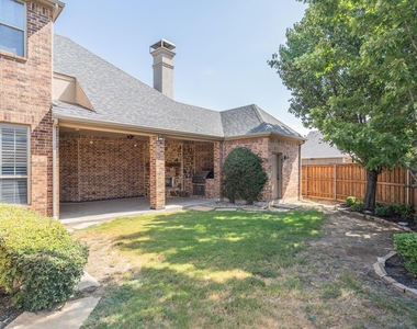 5000 Dickens Lane - Photo Thumbnail 37