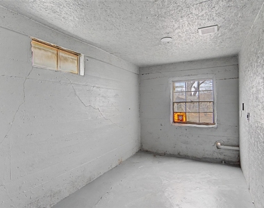 1411 W Gandy Street - Photo Thumbnail 20