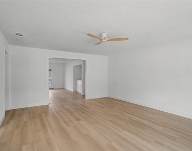 1411 W Gandy Street - Photo Thumbnail 18