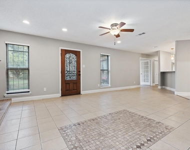 1507 Gailbrook Lane - Photo Thumbnail 4