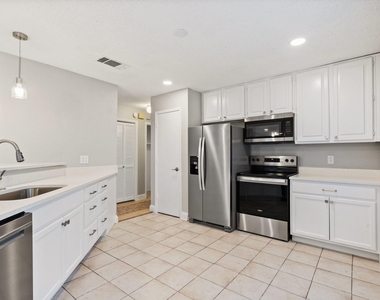 1507 Gailbrook Lane - Photo Thumbnail 9