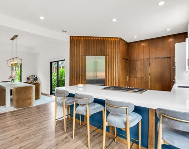 2856 Peninsula Drive - Photo Thumbnail 15