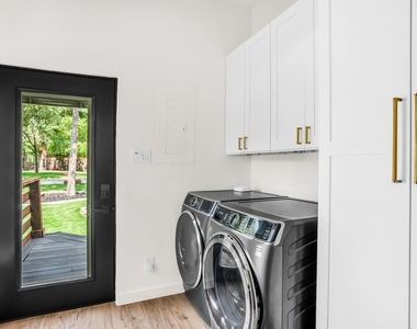 2856 Peninsula Drive - Photo Thumbnail 18
