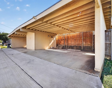 10526 Ravenscroft Drive - Photo Thumbnail 20