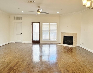 4153 Hyer Street - Photo Thumbnail 6