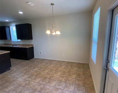1721 Megan Creek Drive - Photo Thumbnail 7