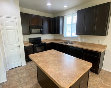 1721 Megan Creek Drive - Photo Thumbnail 8