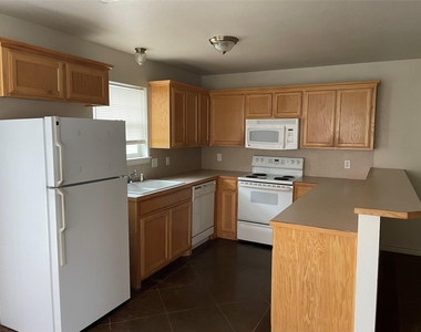 2423 Church St Street - Photo Thumbnail 4