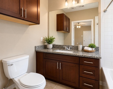 719 E 6th Street - Photo Thumbnail 6