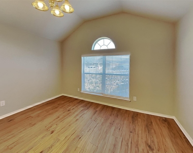 4541 Grainland Court - Photo Thumbnail 5